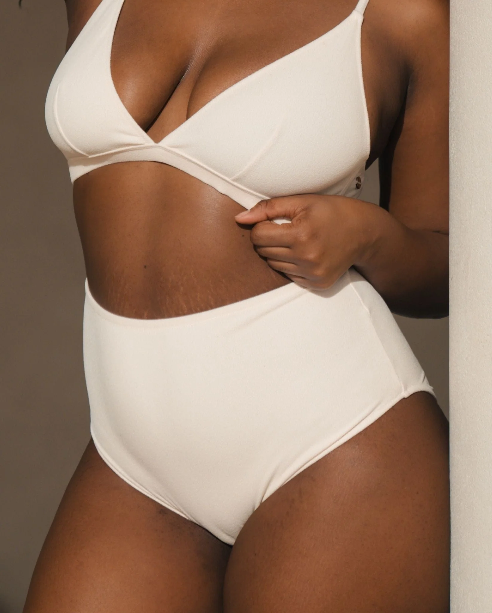 Highwaist Bikini Briefs Cream - Image 6