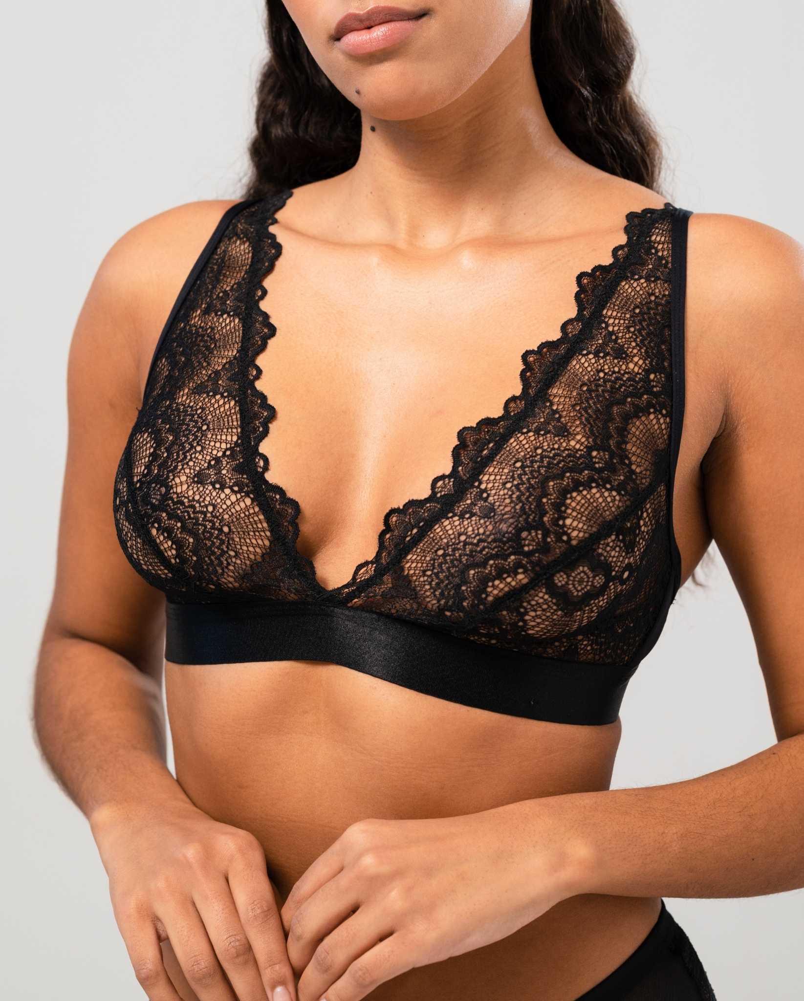 Lace Plunge Bralette Black - Image 3