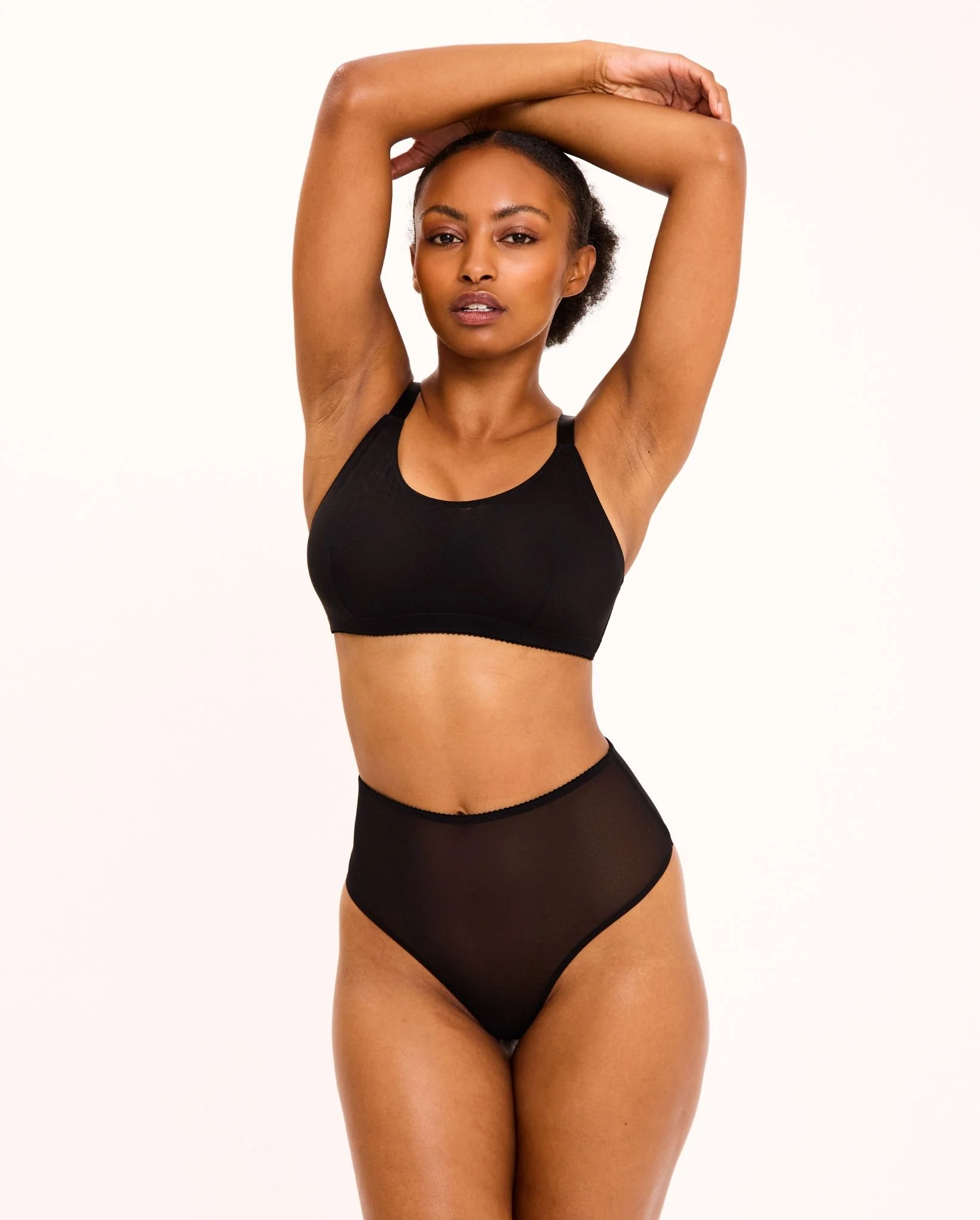 Mesh Scoop+ Bralette Black - Image 4