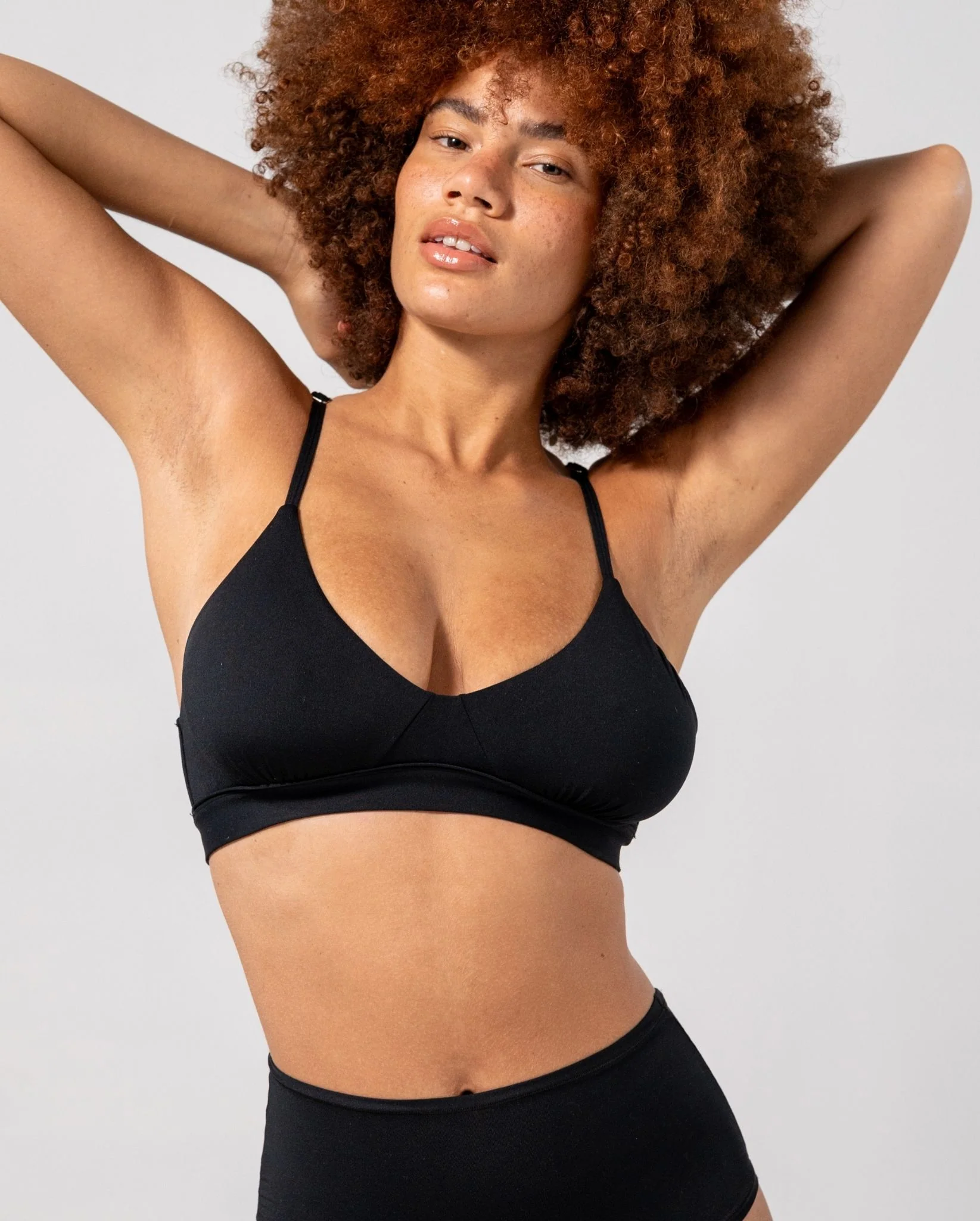 Micro Scoop Bra Black - Image 3